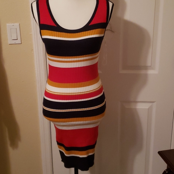 Fashion Nova Dresses & Skirts - Fashion Nova woman midi dress